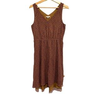 Broadway & Broome - 100% silk higlow hemline V-neck dress women's size 6